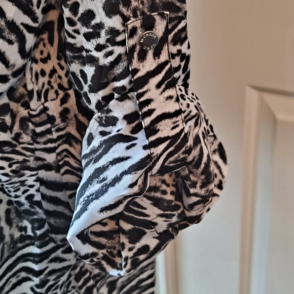 MICHAEL Michael Kors Size 0X B/W Cheetah Print Top with Drawstring Waist - Picture 7 of 12